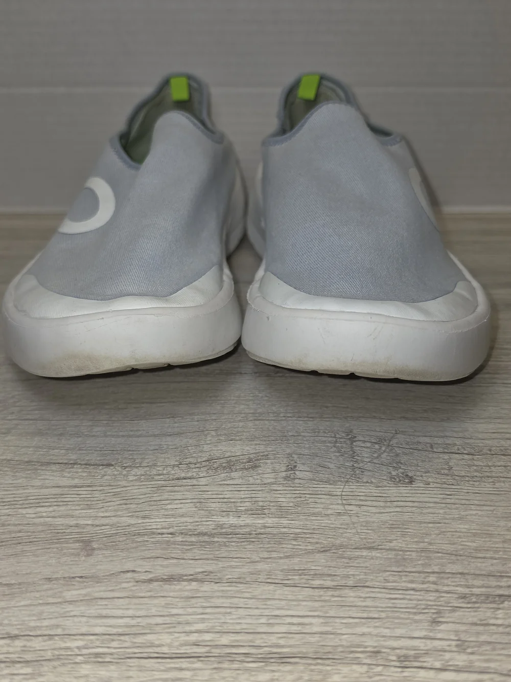 OOFOS OOmg EeZee Low Shoes Mens Size 9.5